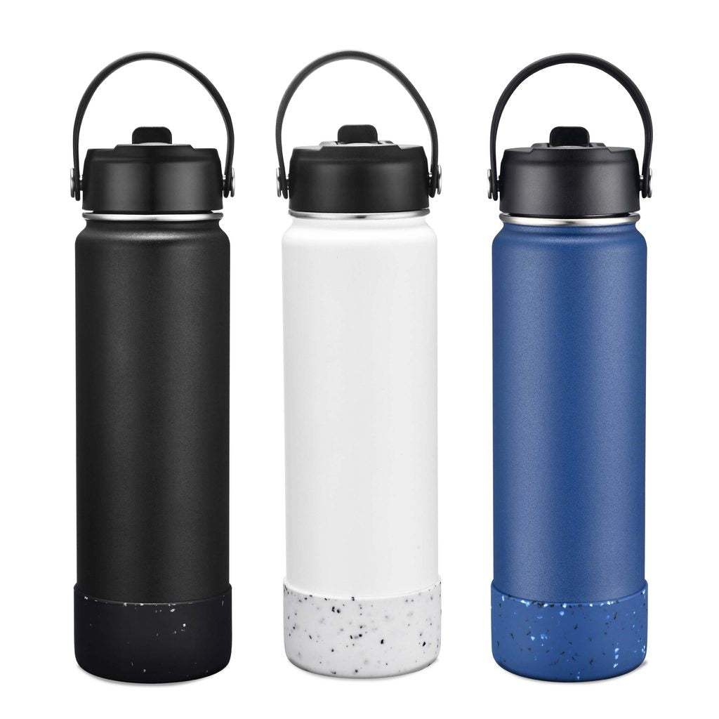 Marina 27 oz Vacuum Sealed Water Bottle with Silicone Bottom