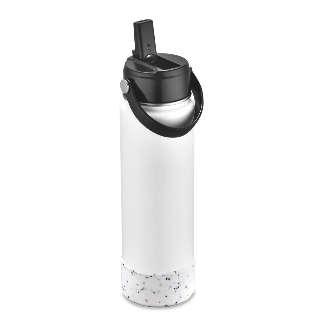 Marina 27 oz Vacuum Sealed Water Bottle with Silicone Bottom